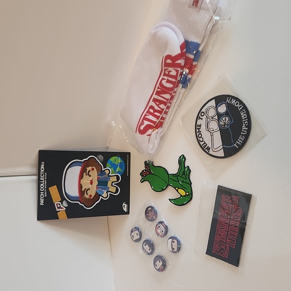 Stranger Things  Custom Van's - Picture 9 of 10